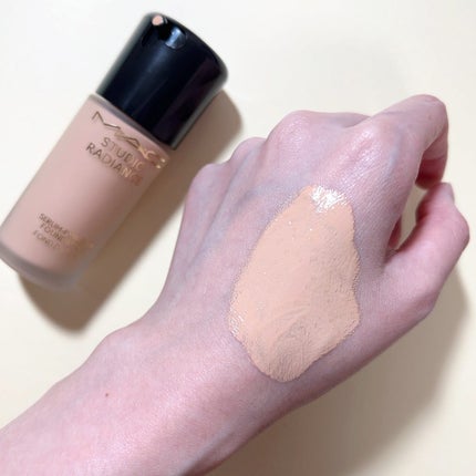 スタジオ ラディアンス セラム ファンデーション/M・A・C/リキッドファンデーションを使ったクチコミ(3枚目)