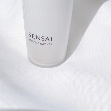 センサイ エッセンスデイヴェール/SENSAI/美容液を使ったクチコミ（7枚目）