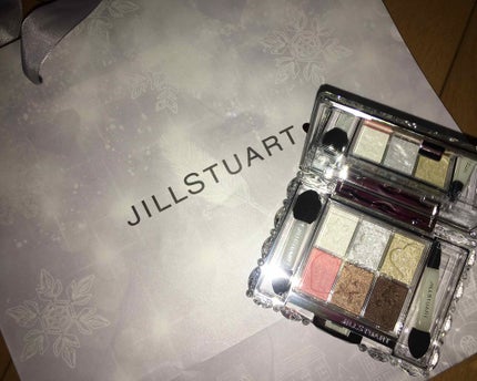 ホワイトラブストーリー コレクション (クリスマスコフレ 2018)/JILL STUART/メイクアップキットを使ったクチコミ(2枚目)