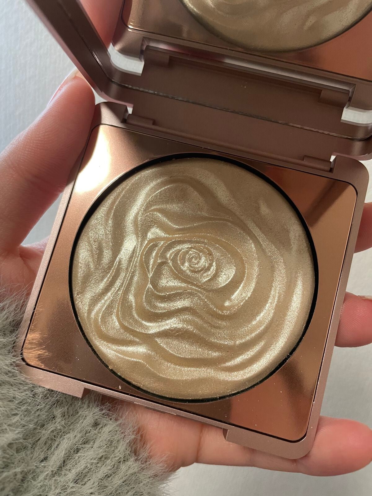 双花彫刻 ハイライト/花西子/パウダーハイライトを使ったクチコミ(2枚目)