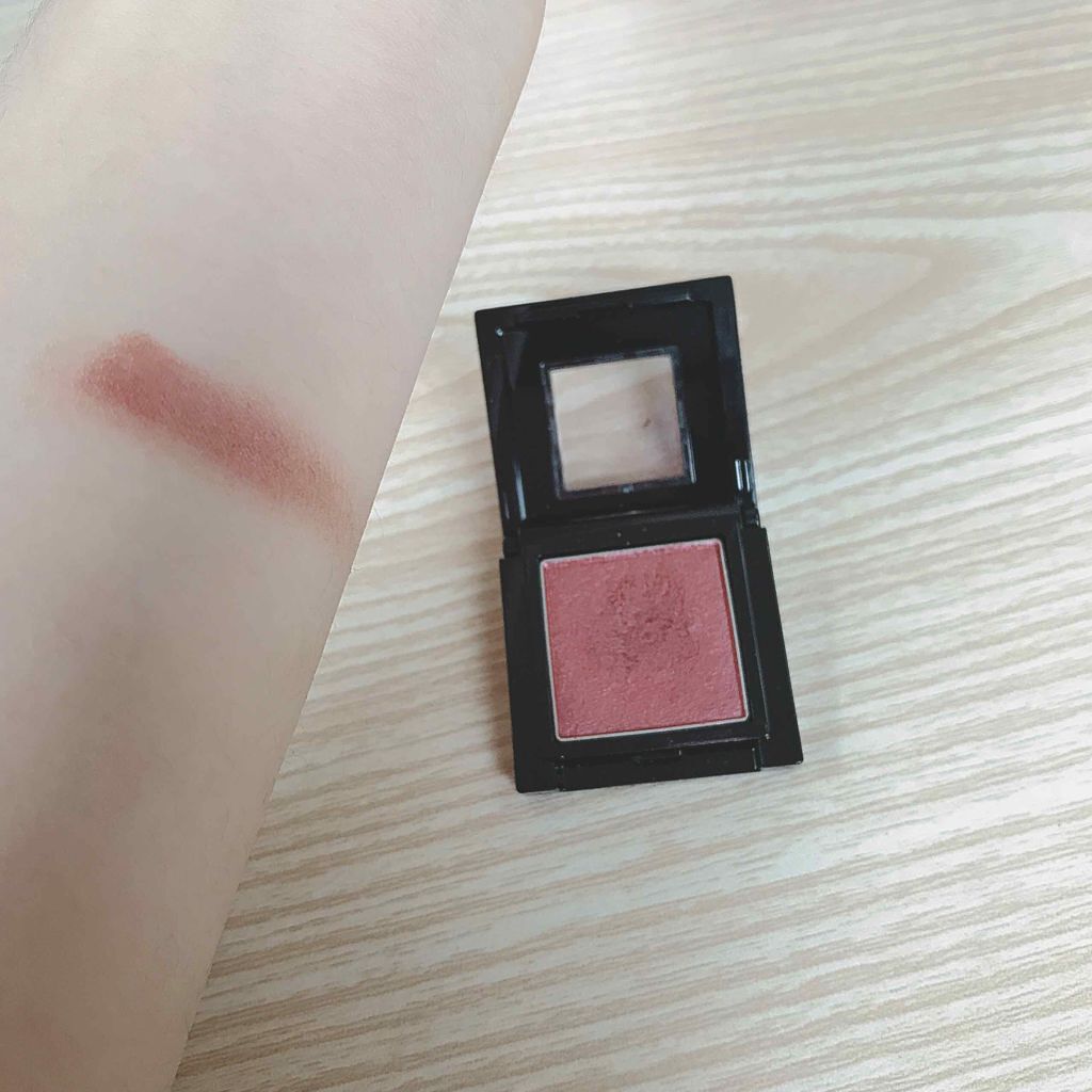 ヴィセ アヴァン シングルアイカラー/Visée/単色アイシャドウを使ったクチコミ（2枚目）