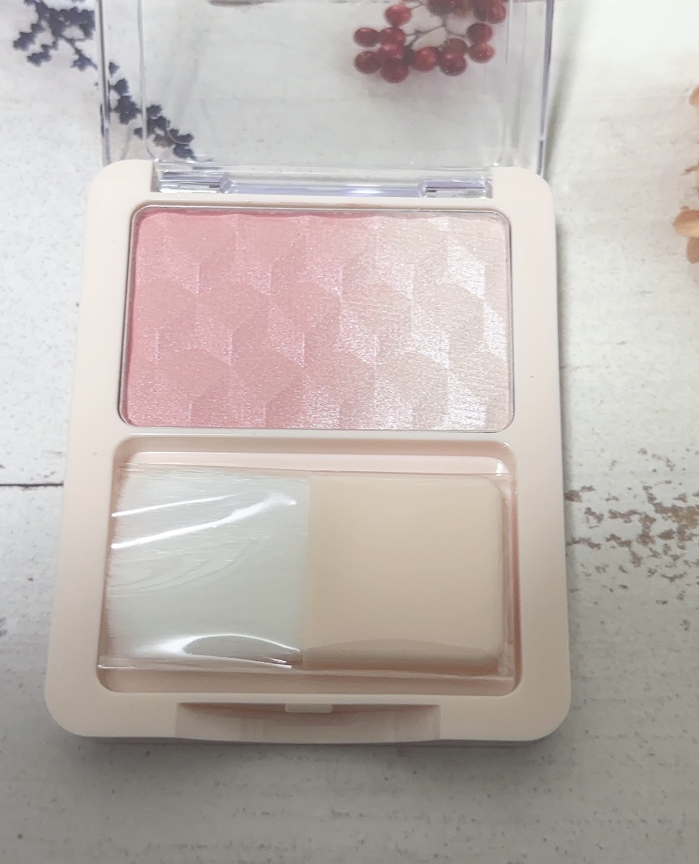 レブロン ブラッシュ デュオ/REVLON/パウダーチークを使ったクチコミ（3枚目）