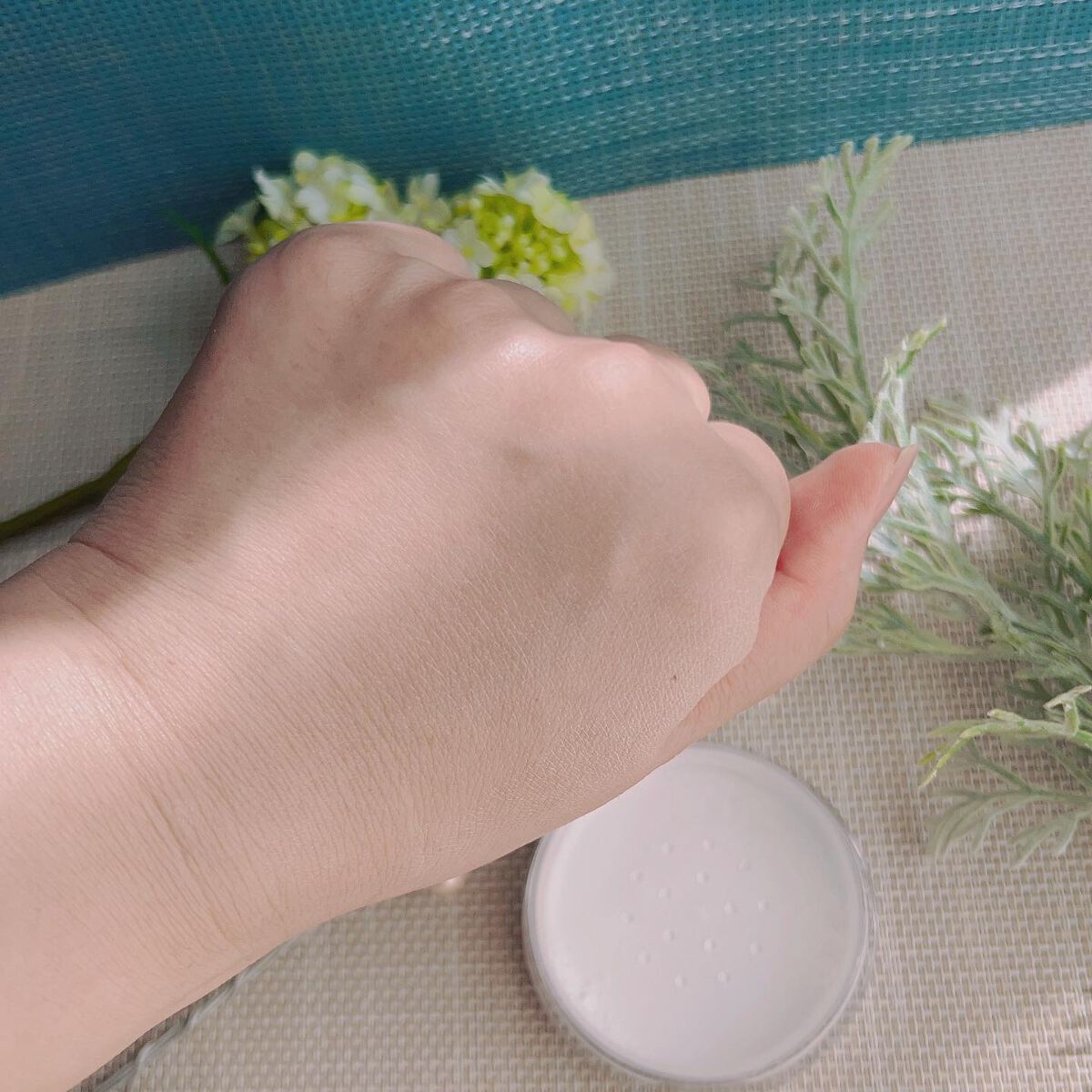 ラ・メイキャゴットパウダー/LA MAKEUP/ルースパウダーを使ったクチコミ(7枚目)