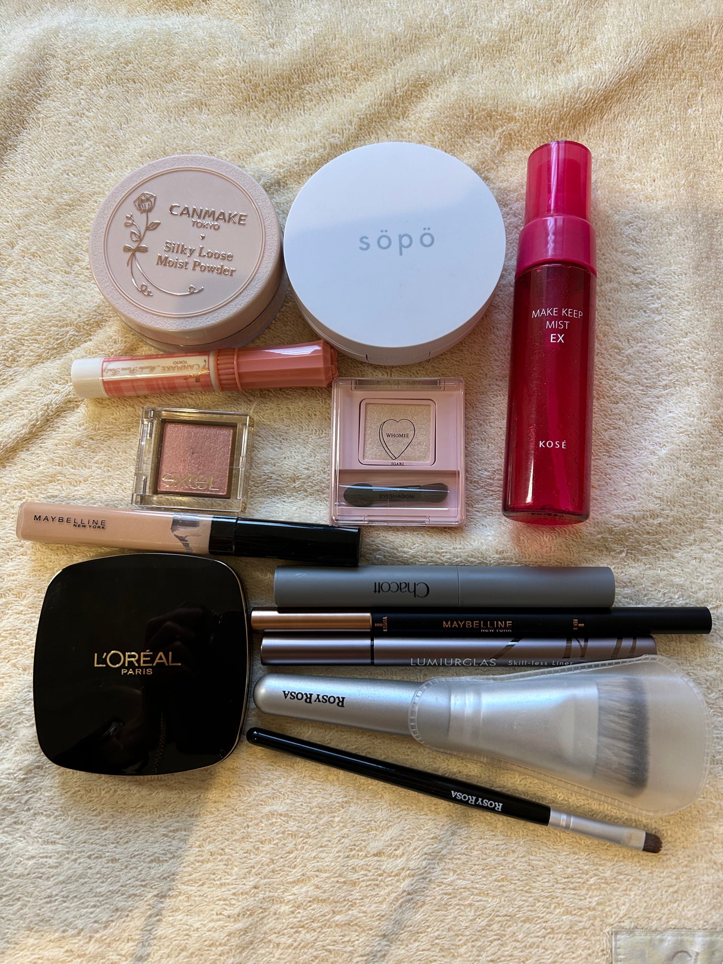 clover on LIPS 「今日のメイク着けてるイヤリングは自作です#sopo#sopo_..」(1枚目)