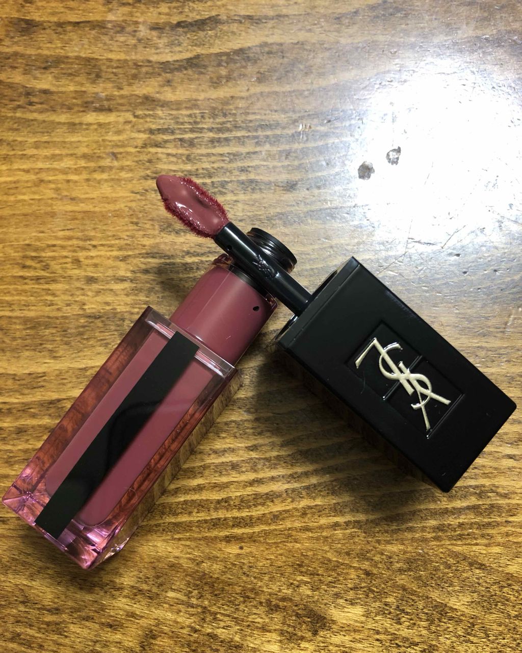 ルージュ ピュールクチュール ヴェルニ ウォーターステイン/YVES SAINT LAURENT BEAUTE/口紅を使ったクチコミ(2枚目)