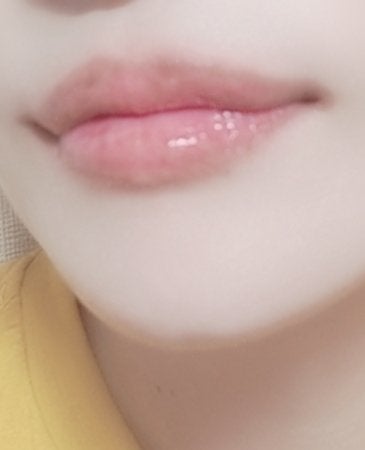 リップコンフォートオイル/CLARINS/リップグロスを使ったクチコミ(2枚目)
