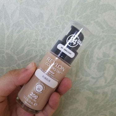 REVLON カラーステイ ステイ ナチュラル メークアップのクチコミ「
レブロンカラーステイファンデーション乾燥肌用
SPF20で私は200番を購入しました。


.....」（1枚目）