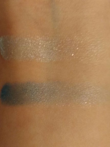 ツーカラー アイシャドウ ラメシリーズ/CEZANNE/アイシャドウパレットを使ったクチコミ(2枚目)