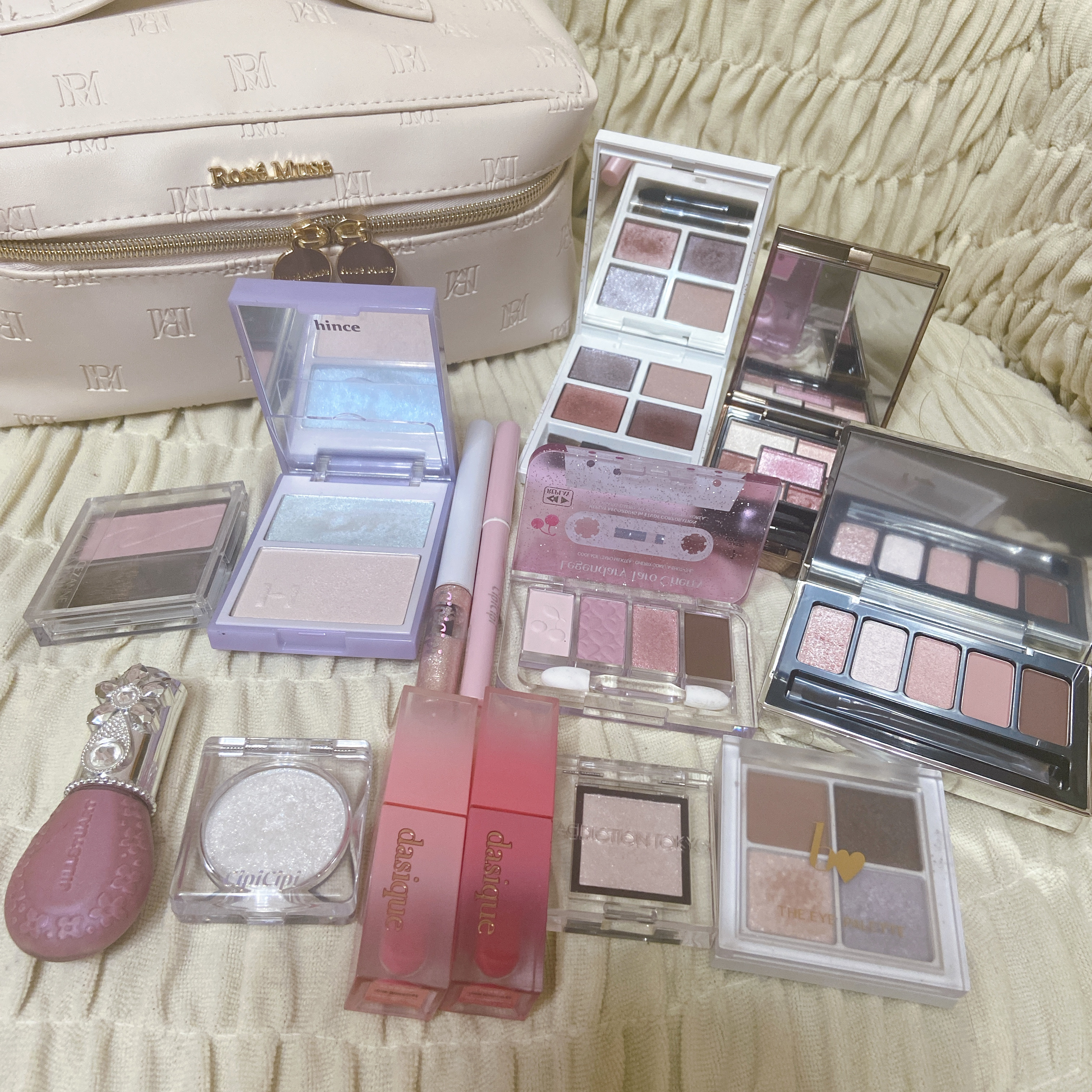 プレイカラーアイズミニ　リプレイコレクション/ETUDE/アイシャドウパレットを使ったクチコミ（2枚目）