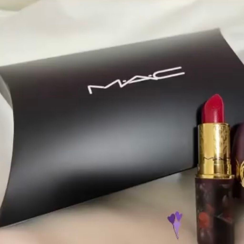 リップスティック( テンプティング フェイト)/M・A・C/口紅を使ったクチコミ(1枚目)