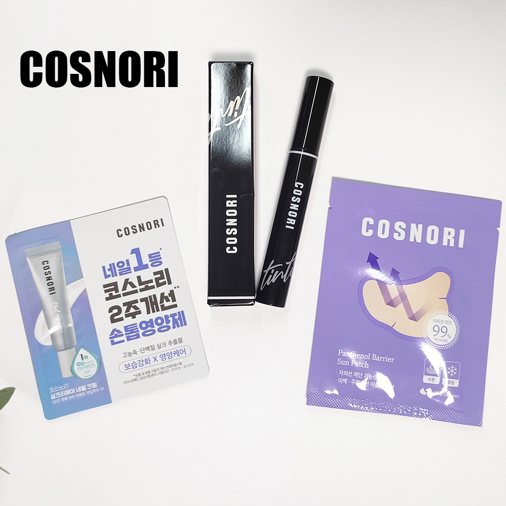 ちょっと前に購入

コスノリ
マスカラ＆まつ毛ケア兼用のティンティング

まつ毛美容液なのにブラックジェルだから、ナチュラルメイクならマスカラ付けなくてもこれだけで行ける！
・・・気がするマスカラ。

クリアタイプも持ってるんだけど、どうし