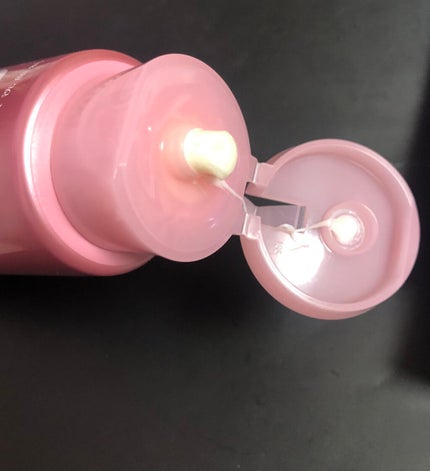 パーフェクトホイップ コラーゲンin/SENKA(専科)/洗顔フォームを使ったクチコミ(2枚目)