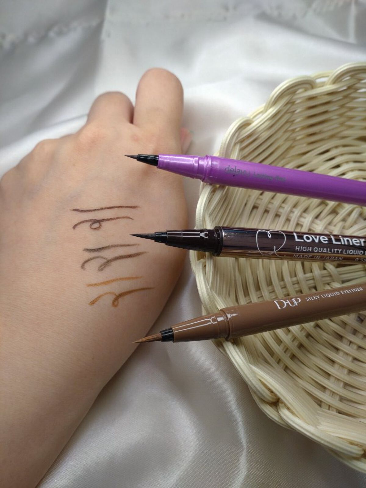 ラブ・ライナー Love Liner Liquicのクチコミ「ブラウン系のアイライナーカラー比較してみました😊

🍀デジャヴュ
筆が短く細い
少しづつ書き足.....」（3枚目）