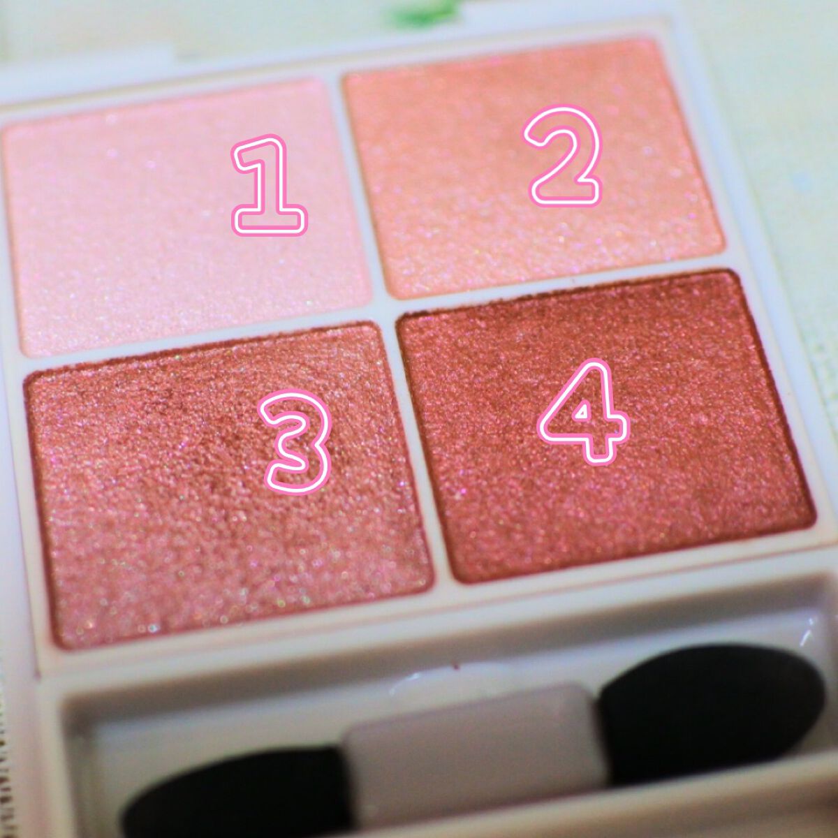 ダズルシャドウ/M・A・C/単色アイシャドウを使ったクチコミ（3枚目）