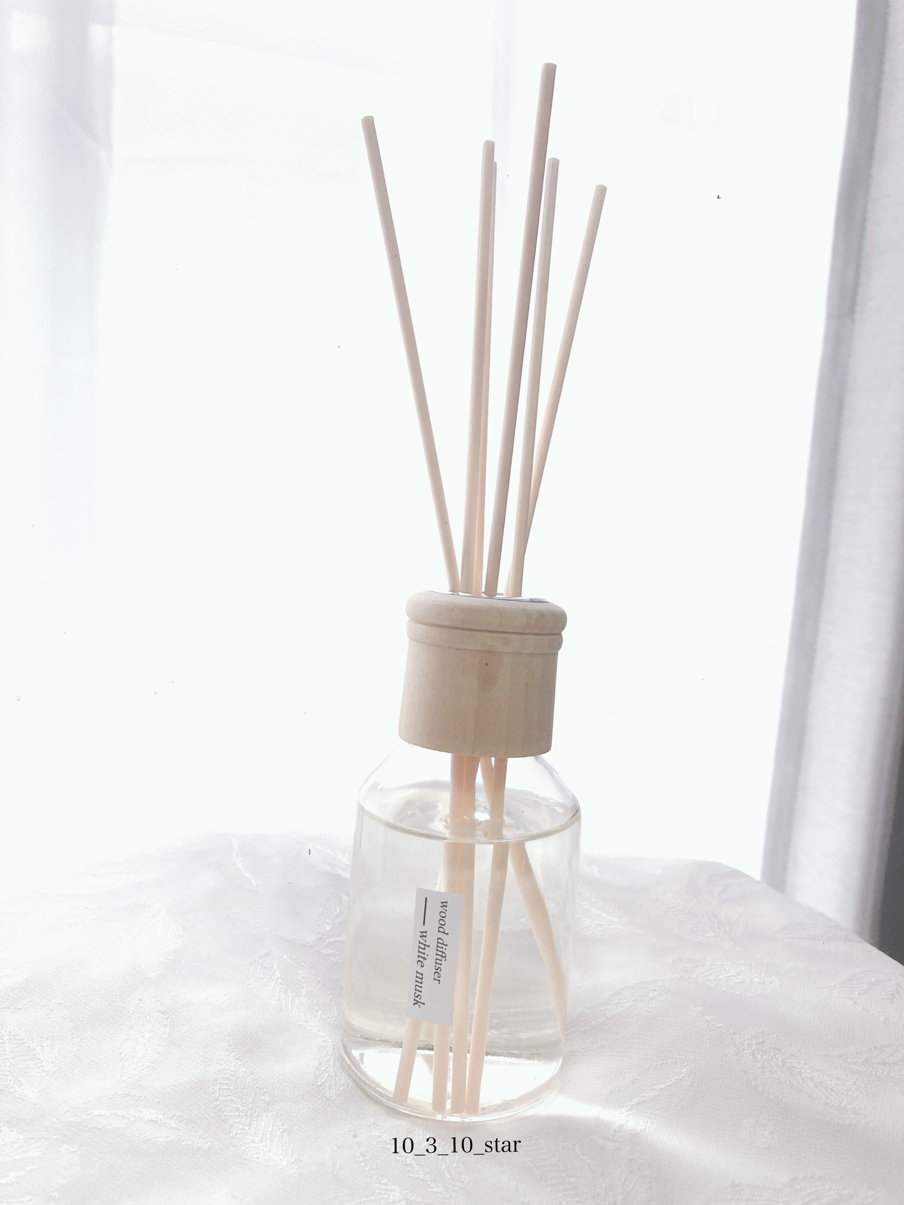 AROMA DIFFUSER｜DAISOの口コミ 超優秀！100均で買えるおすすめコスメ！⭐️ダイソー ウッドディフューザー ホワイト