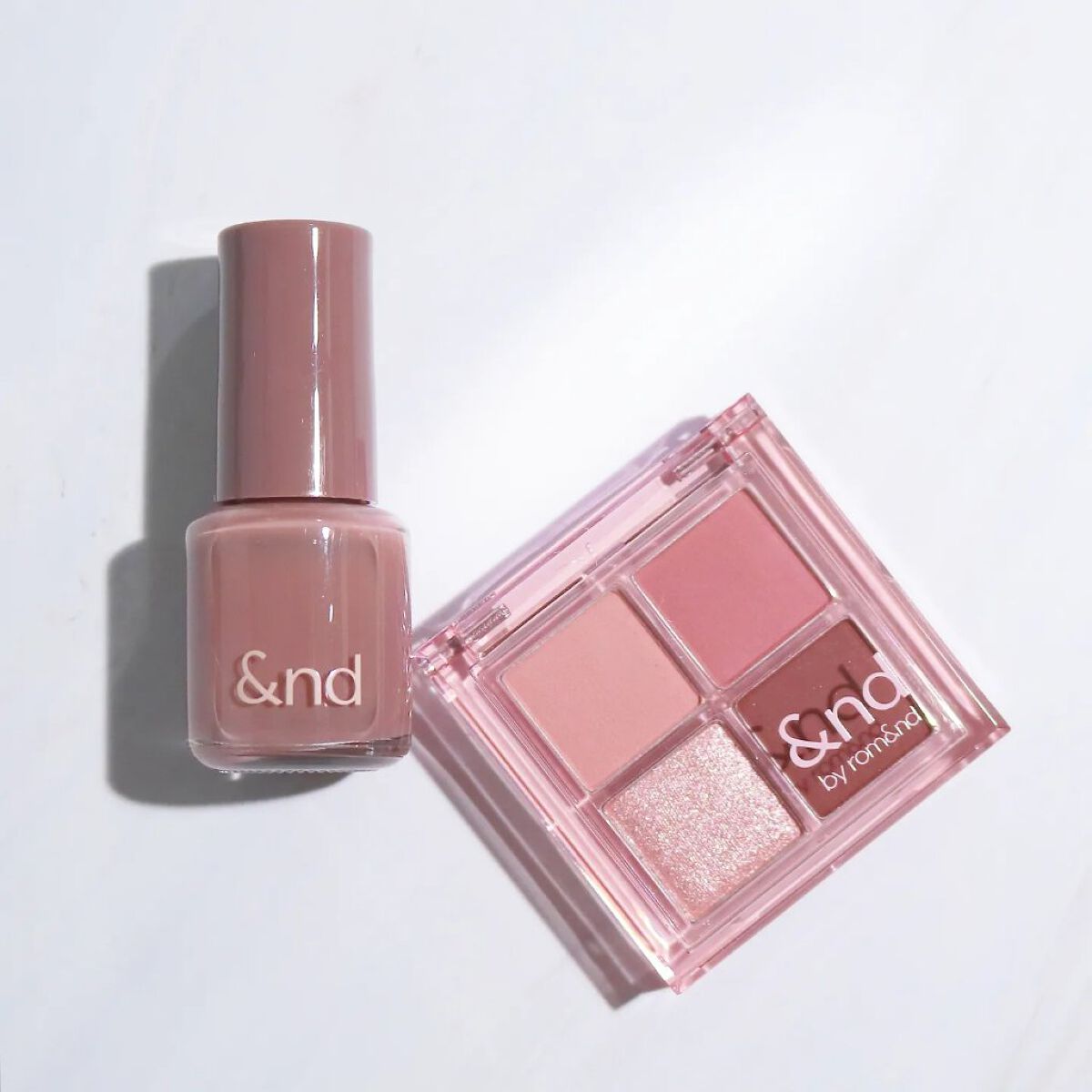 アンドバイロムアンド　グラッシードロップネイル/&nd by rom&nd/マニキュアを使ったクチコミ（1枚目）