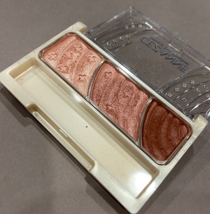 トーンアップアイシャドウ/CEZANNE/アイシャドウパレットを使ったクチコミ(2枚目)