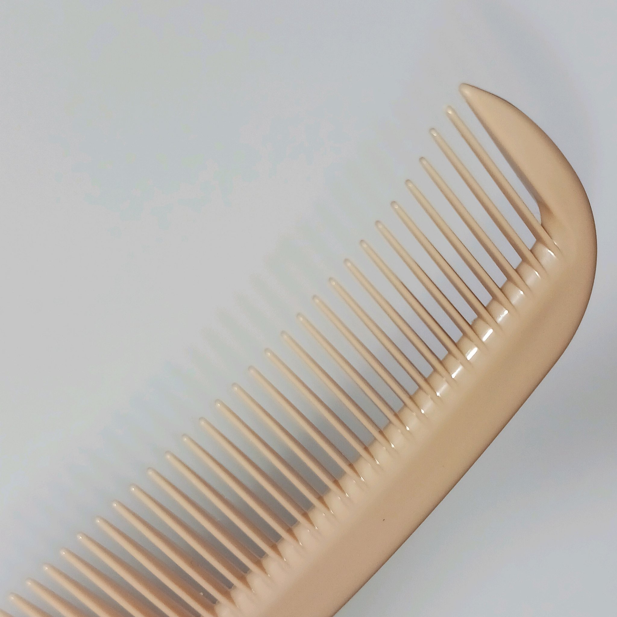 2つ折りコーム（シアバター配合）/DAISO/その他スタイリングを使ったクチコミ（3枚目）