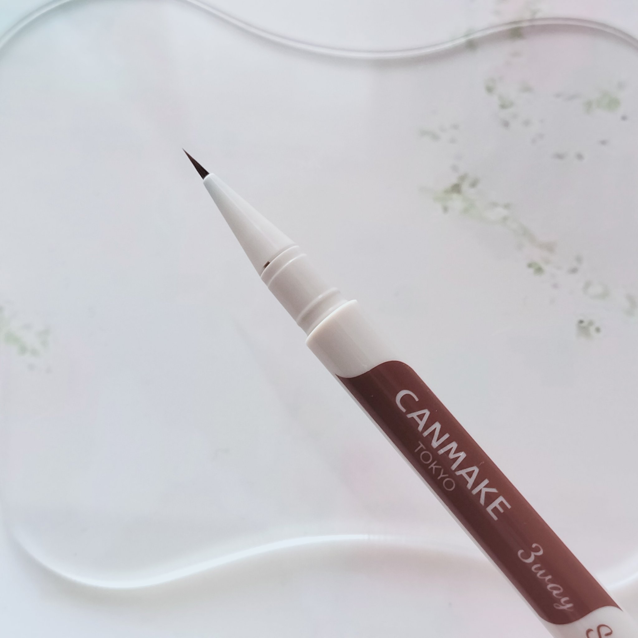 3wayスリムシェードライナー 01 ナチュラルブラウン/キャンメイク/リキッドアイライナーを使ったクチコミ（3枚目）