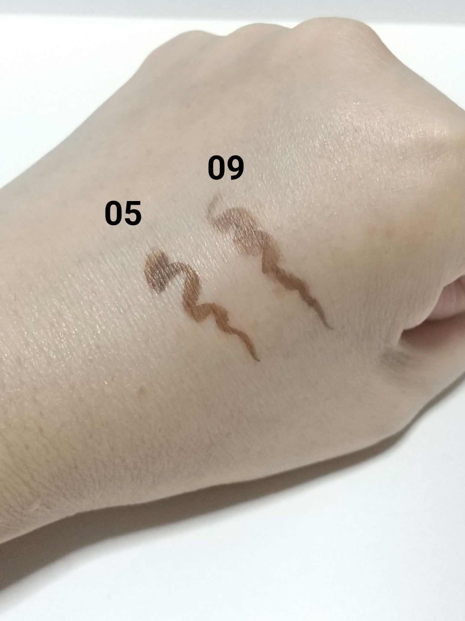 ラスティングリキッドライナー 09 トープグレージュ/キャンメイク/リキッドアイライナーを使ったクチコミ（3枚目）