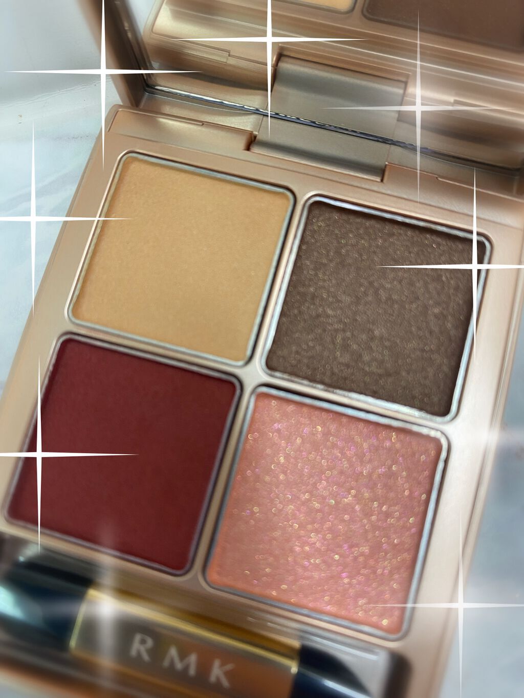  ローズウッドデイドリーム 4アイズ  01 キャニオンデイブレイク/RMK/アイシャドウパレットを使ったクチコミ（1枚目）