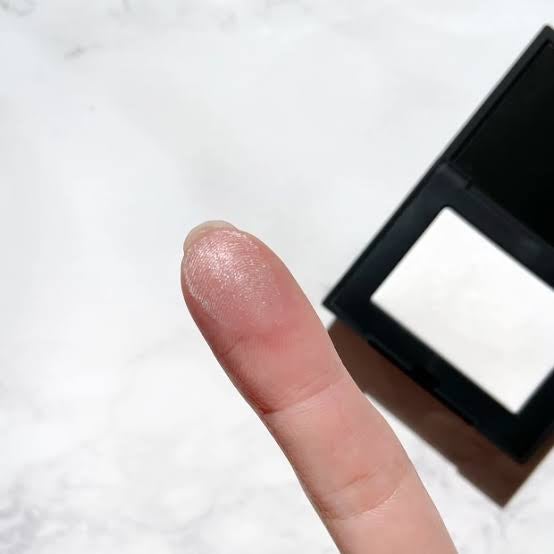 ライトリフレクティングセッティングパウダー プレスト N/NARS/プレストパウダーを使ったクチコミ(3枚目)
