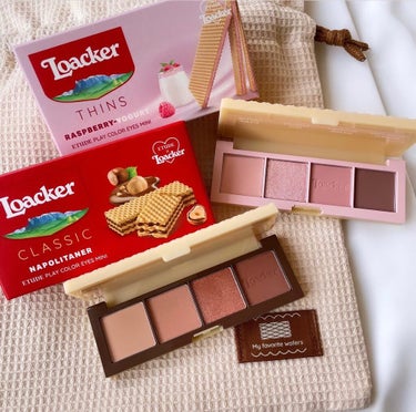 ETUDE
LoackerとETUDEのコラボ商品
ローカー プレイカラーアイズミニ

☑︎ヘーゼルナッツ
パーソナルカラー問わず使いやすそうな
レッド系ブラウンアイシャドウ✴︎

☑︎ラズベリーヨーグ