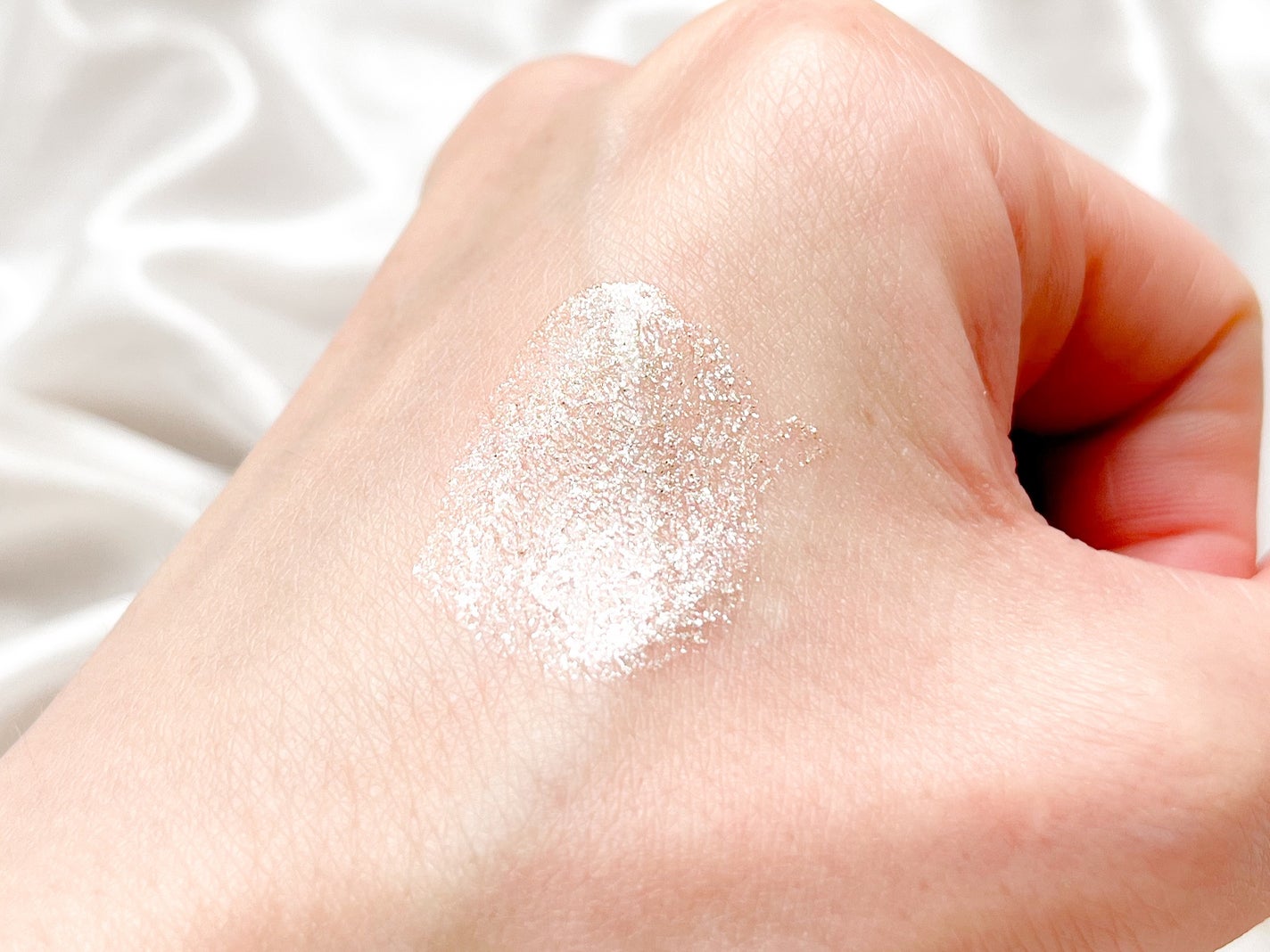 アイドルプリズムグリッター/chee shu/グリッターを使ったクチコミ(4枚目)