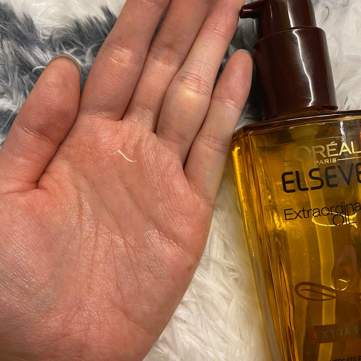 エルセーヴ エクストラオーディナリーオイル エクストラリッチ フィニッシュ/ロレアル パリ/ヘアオイルを使ったクチコミ(3枚目)