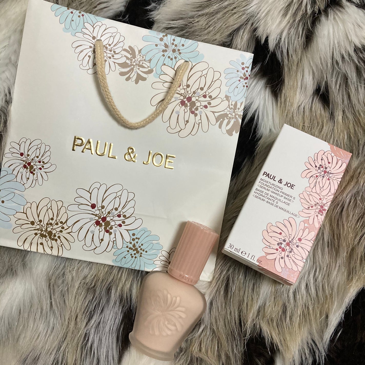 モイスチュアライジング ファンデーション プライマー/PAUL & JOE BEAUTE/化粧下地を使ったクチコミ(1枚目)