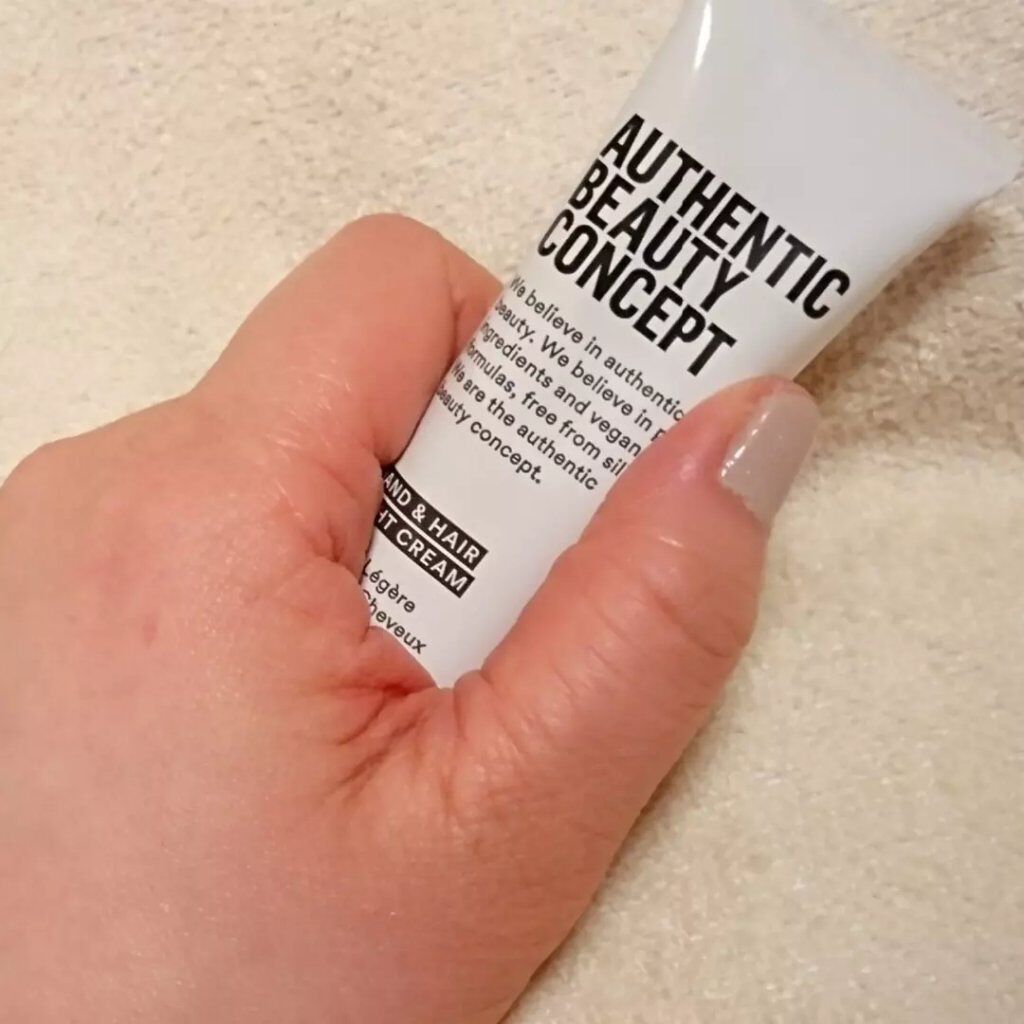 ハンド&ヘア ライトセラム/AUTHENTIC BEAUTY CONCEPT/ハンドクリームを使ったクチコミ(8枚目)