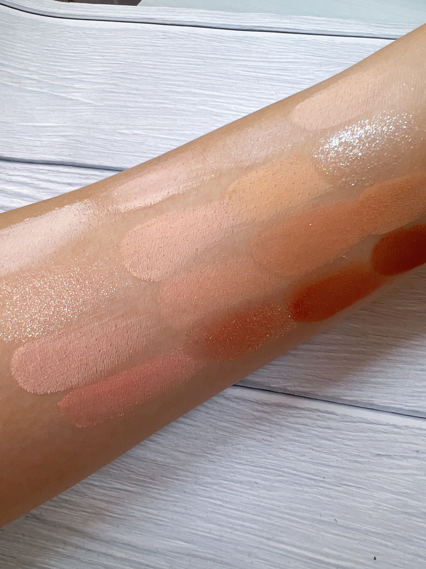 ソフトブラーリングアイパレット/wakemake/アイシャドウパレットを使ったクチコミ(4枚目)