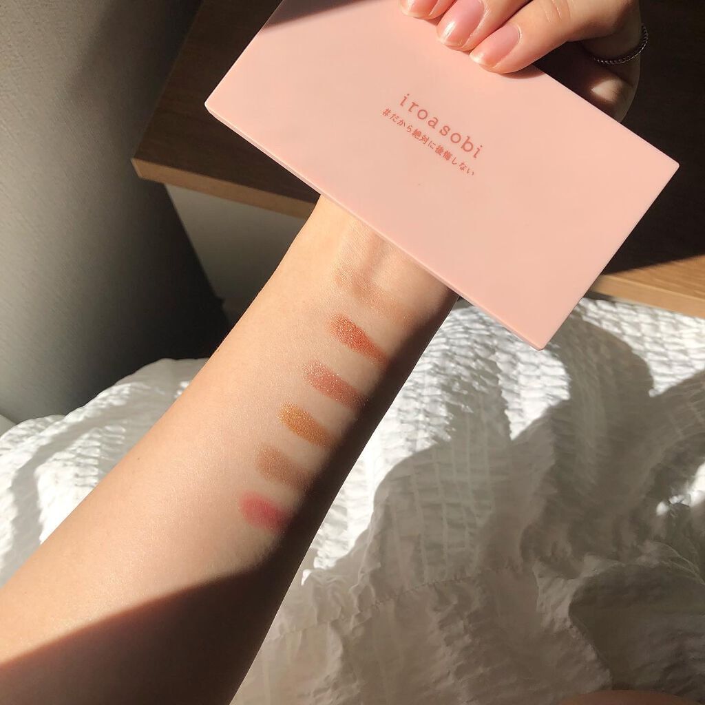 イロアソビ 6色アイパレット/iroasobi/アイシャドウパレットを使ったクチコミ(3枚目)