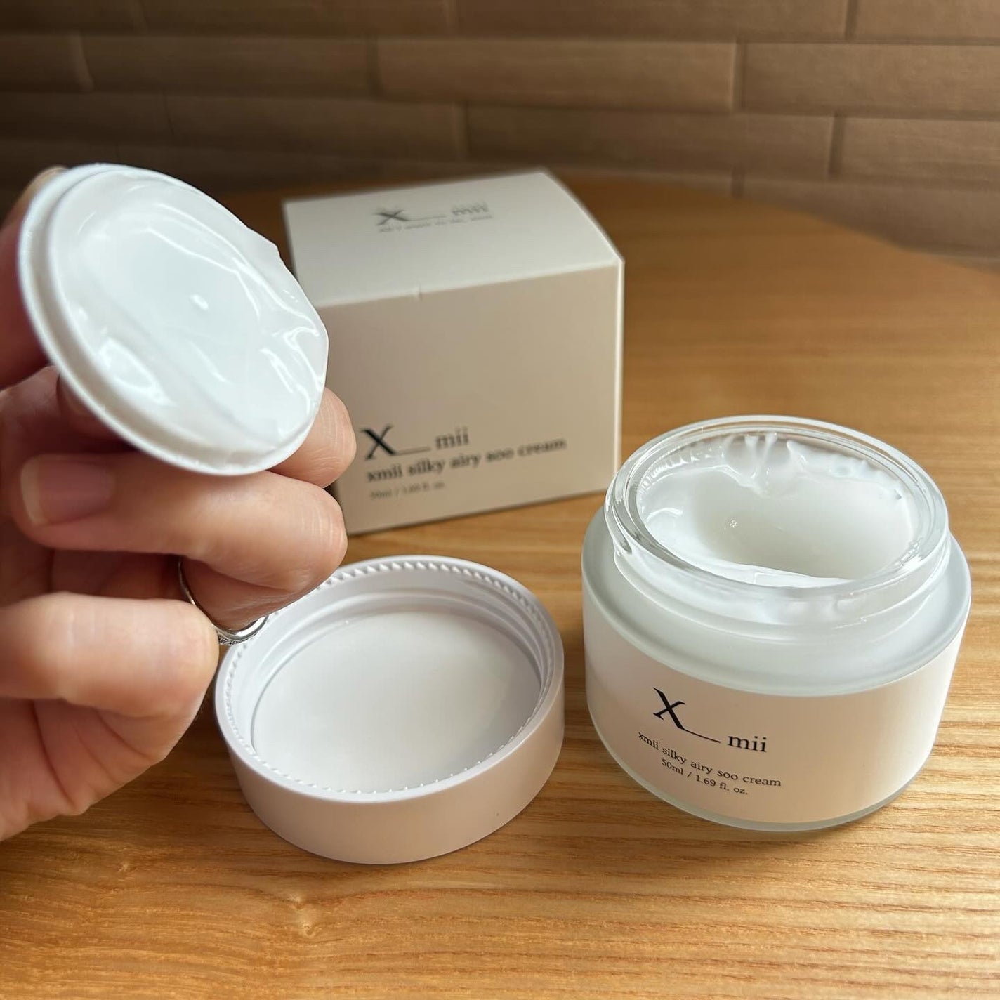 シルキーエアリーSooクリーム/xmii/フェイスクリームを使ったクチコミ(5枚目)