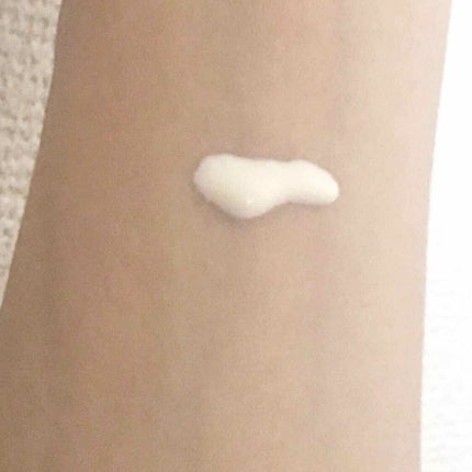 くずれ防止 美容液ケアベース ミルクベージュ SPF30 PA++/Borica/化粧下地を使ったクチコミ(3枚目)