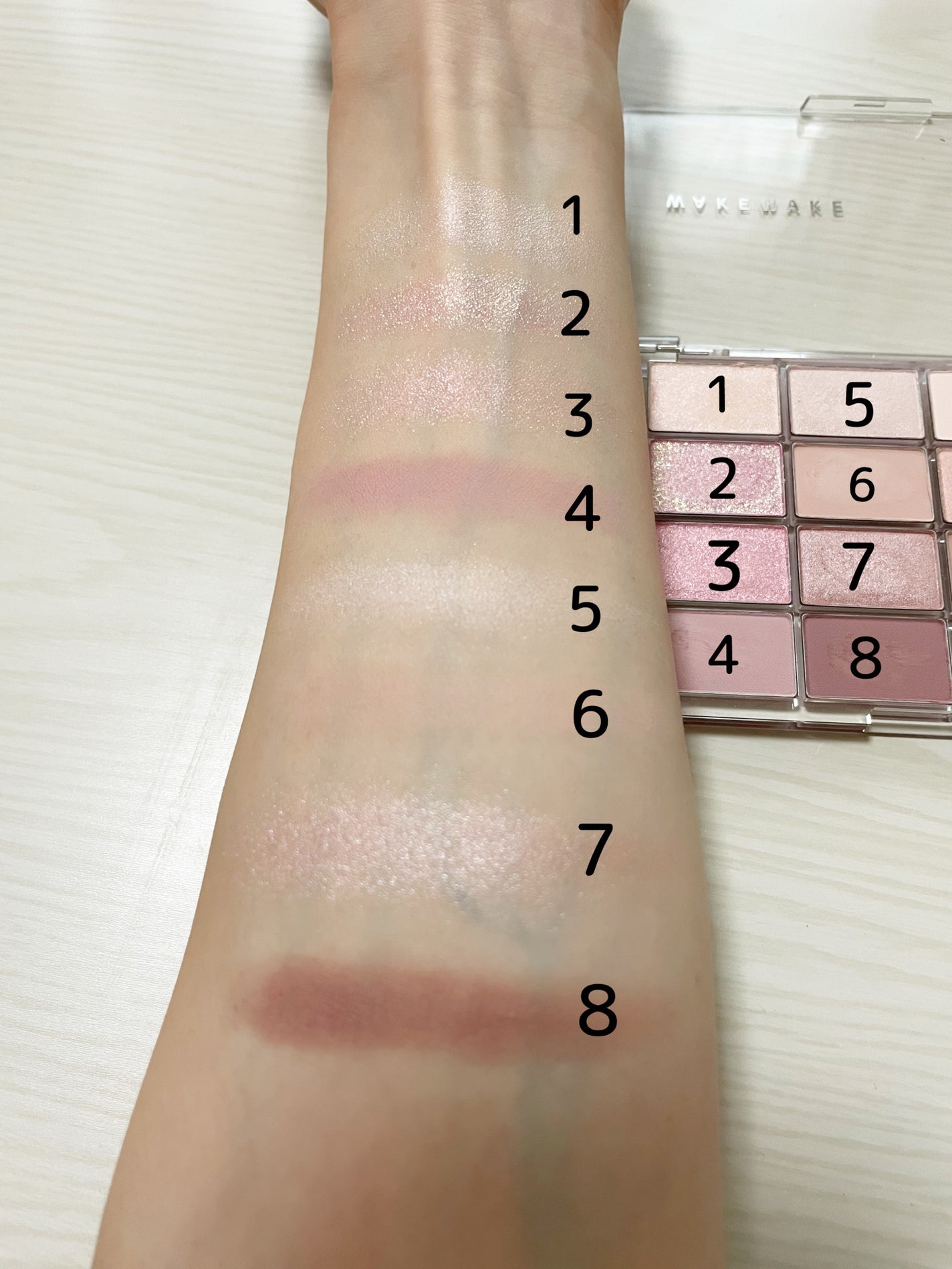 ソフトブラーリングアイパレット/wakemake/アイシャドウパレットを使ったクチコミ(2枚目)