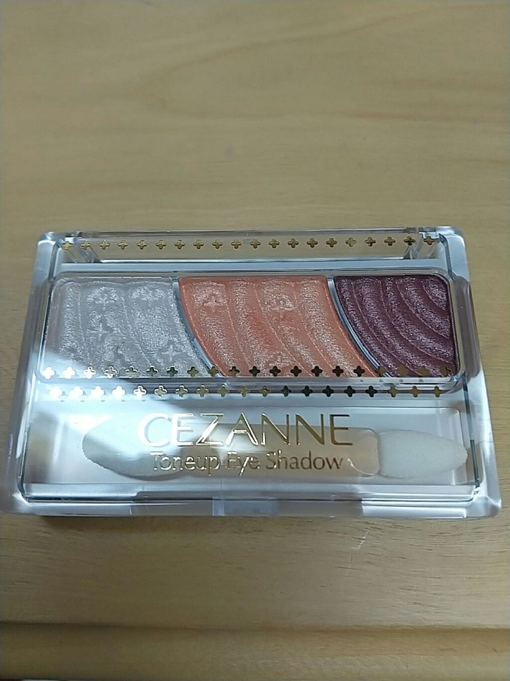 トーンアップアイシャドウ/CEZANNE/アイシャドウパレットを使ったクチコミ(1枚目)