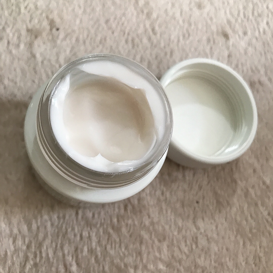 グリーンティーシード　ヒアルロン　クリーム/innisfree/フェイスクリームを使ったクチコミ（2枚目）