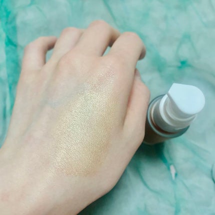 らん on LIPS 「AAAA.『ハイライターVANILLA』艶めく肌を叶えるマルチ..」(4枚目)