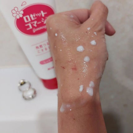 ロゼットゴマージュ モイスト/ロゼット/ピーリングを使ったクチコミ(3枚目)