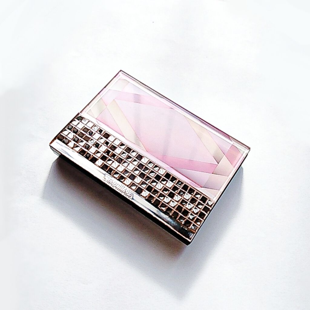 ■マキアージュ ドラマティックパウダリーUV

ベースメイクをラクしたいときに使ってます

◎さらりとした使い心地
◎毛穴をぼかして目立たなくする
◎崩れにくい、ドロっとしない

✖リキッドファンデと比べるとやはりカバー力が劣る
(毛穴は消