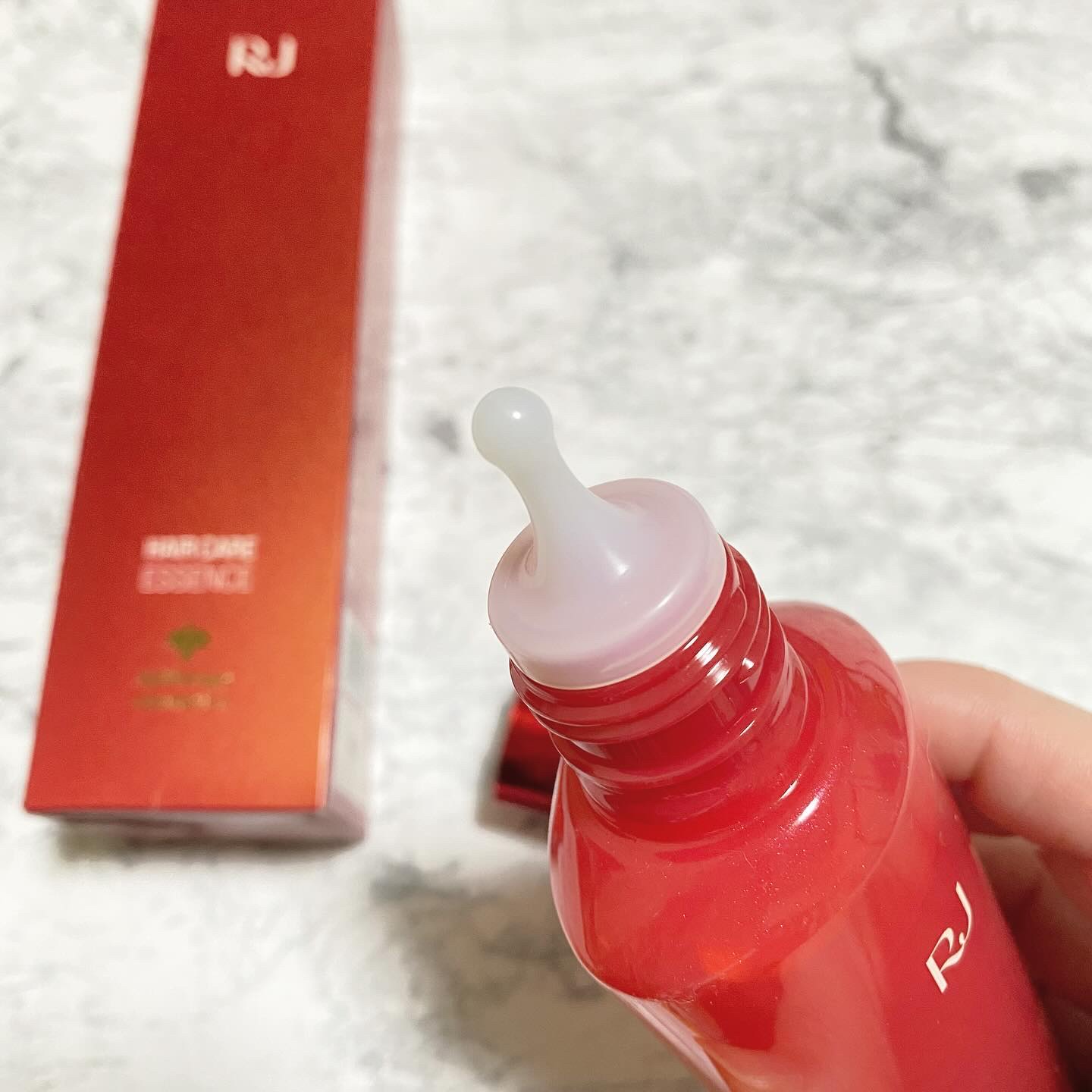 薬用 RJ地肌ケア エッセンス /アピセラピーコスメティクス/頭皮ローションを使ったクチコミ（2枚目）