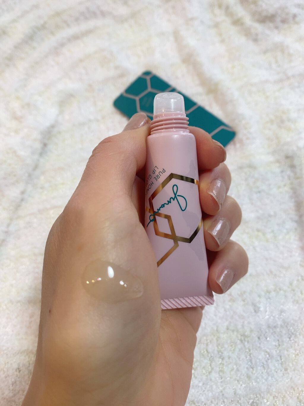 ピュアハニーリップグロス/Junano/リップ美容液を使ったクチコミ（2枚目）