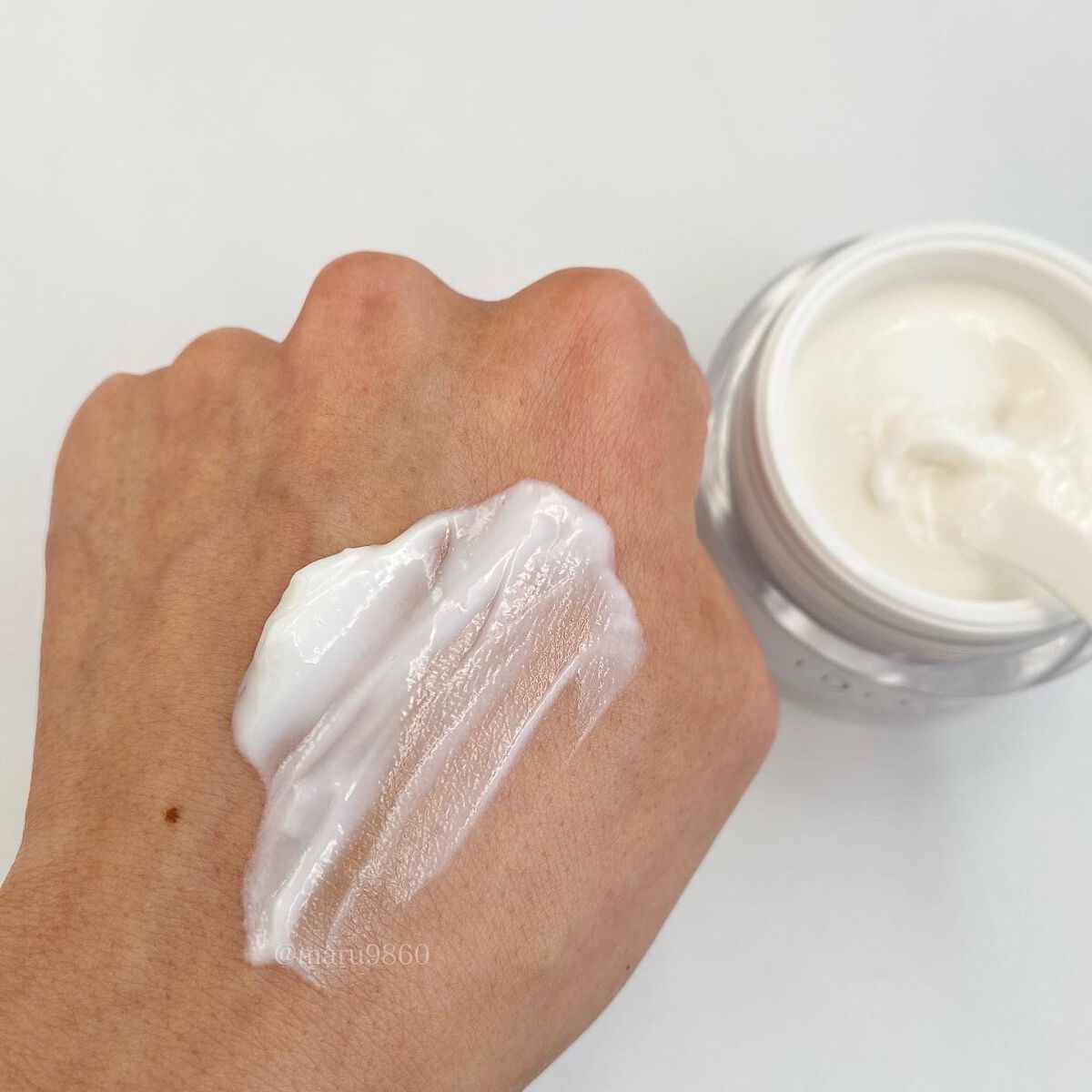 まるこ☺︎フォロバ100 on LIPS 「・ 気になる年齢サインも、 オールイン..」(5枚目)