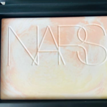 ライトリフレクティング プリズマティックパウダー/NARS/プレストパウダーを使ったクチコミ（5枚目）