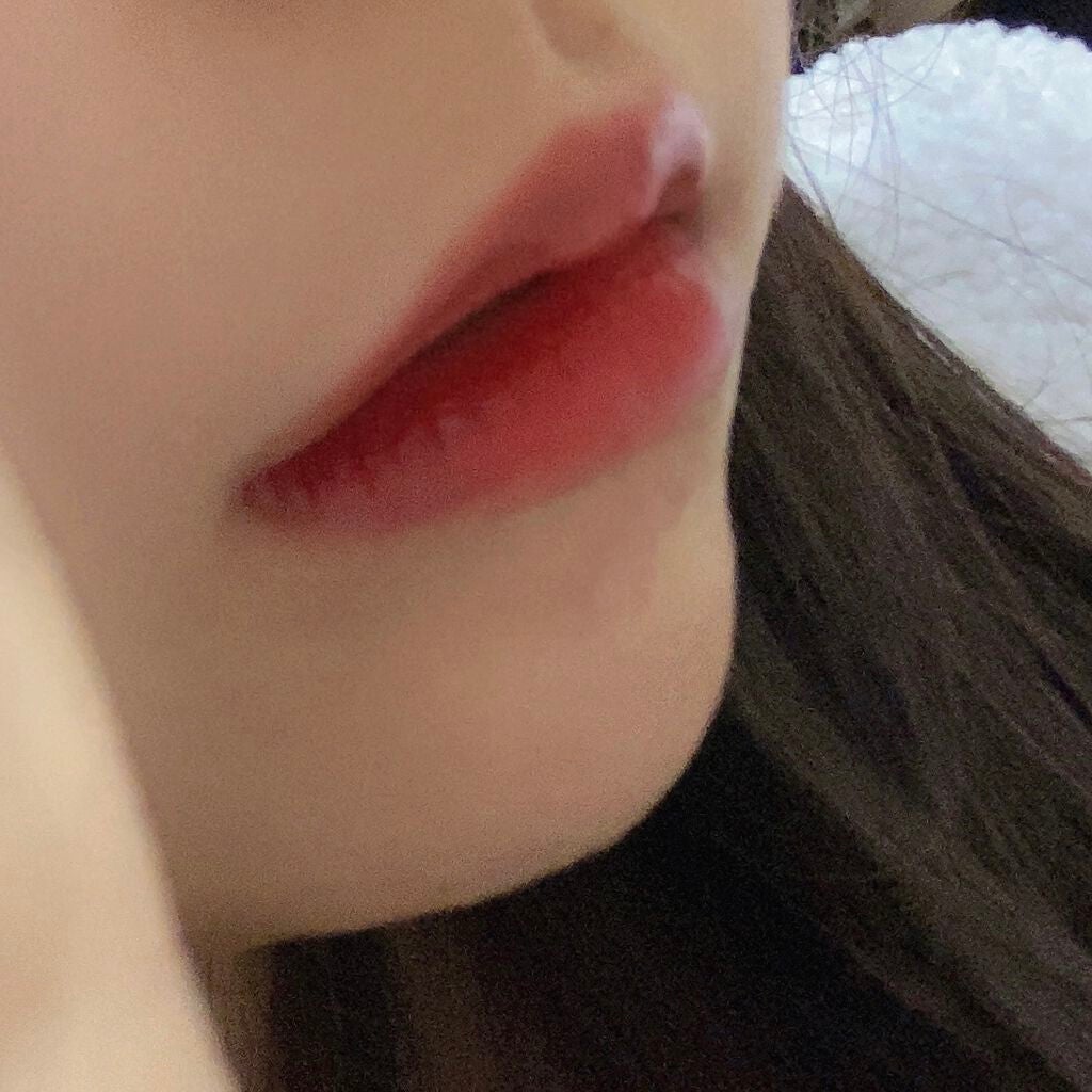 ジューシーラスティングティント/rom&nd/リップティントを使ったクチコミ(2枚目)