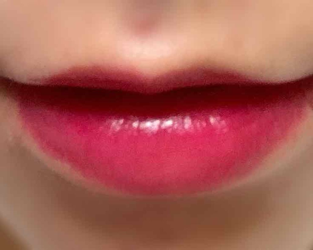 ルージュ ピュールクチュール ヴェルニ ウォーターステイン/YVES SAINT LAURENT BEAUTE/口紅を使ったクチコミ（3枚目）