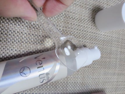 ヴィーナス VIO ヘア&スキン 保湿エッセンス/Gillette Venus/ボディローションを使ったクチコミ(2枚目)