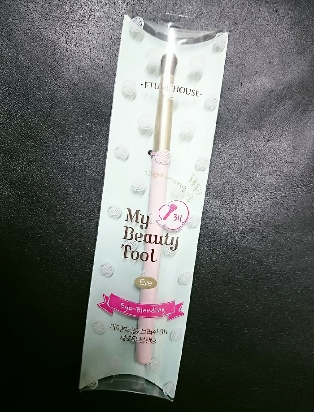 ETUDE マイビューティーツール311　アイシャドウブレンダーブラシのクチコミ「こちらはETUDE HOUSE マイビューティーツール311 アイシャドウブレンダーブラシです.....」（1枚目）