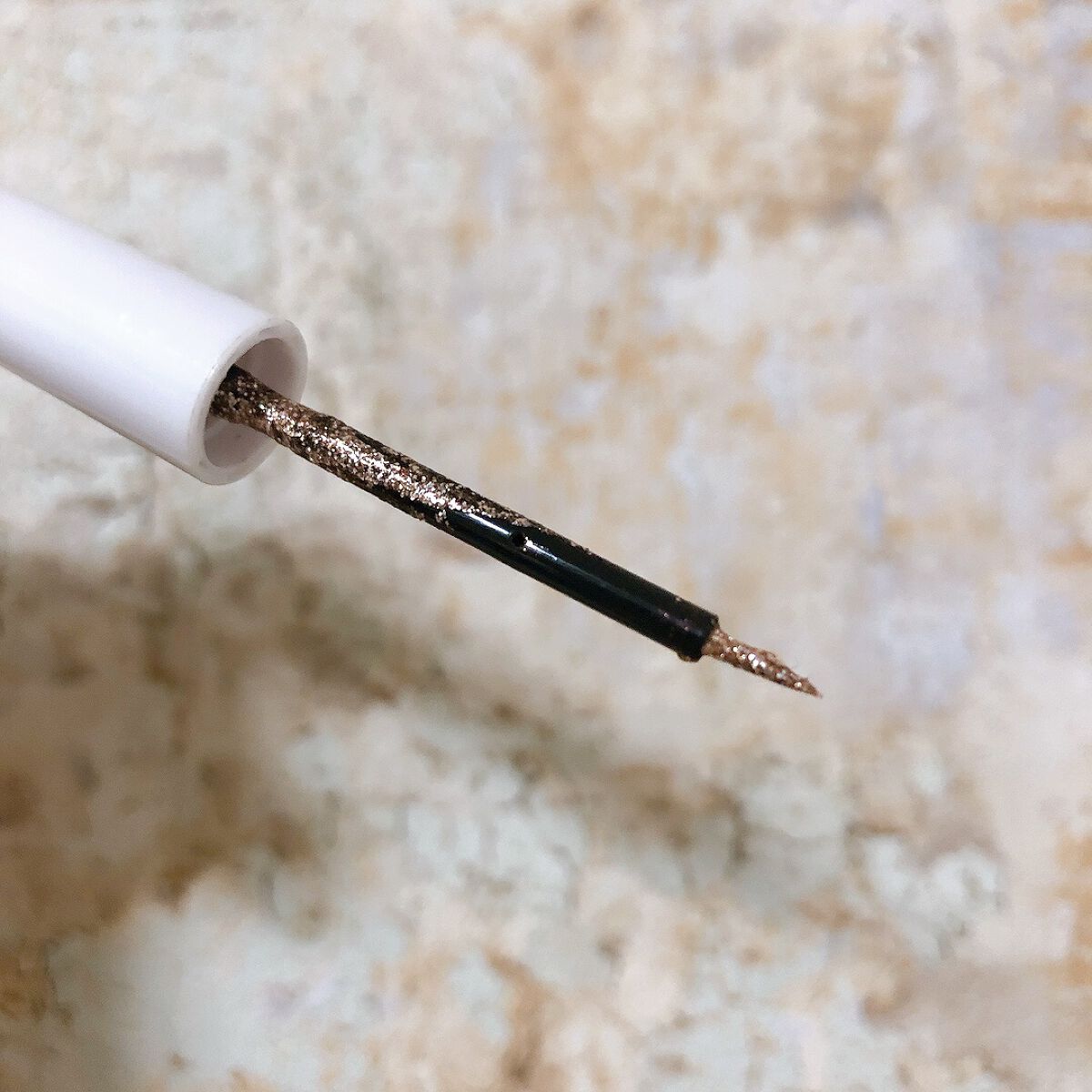 グリッター イルミネーションライナー R/CipiCipi/リキッドアイライナーを使ったクチコミ(2枚目)